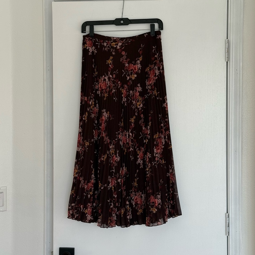 Garnet Hill Floral Pleated Midi Skirt